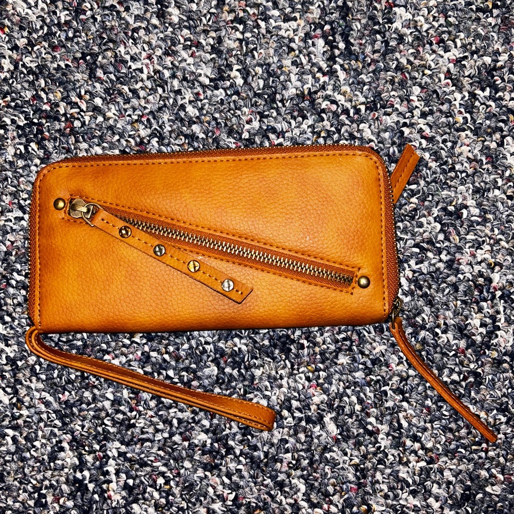 New free people wallet